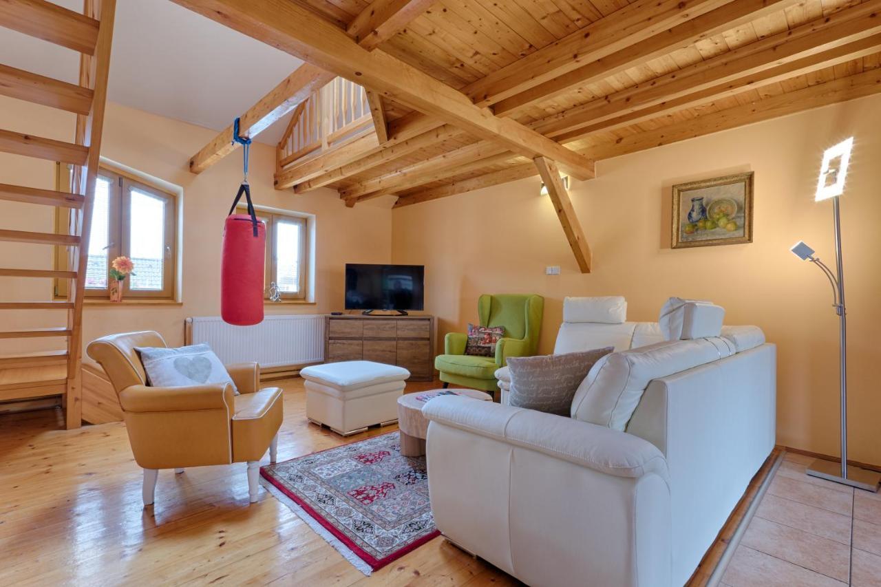 Romance Ubytování Jindřichŭv Hradec Exterior foto